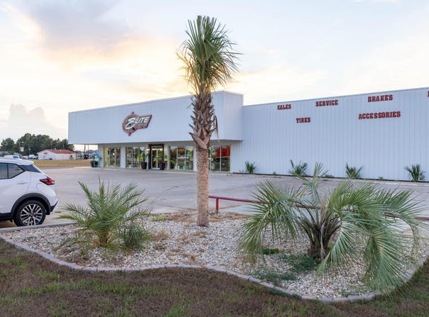 1223 U.S. 98, Columbia, MS 39429
