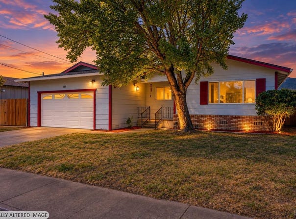 250 Washo Drive, Ukiah, CA 95482