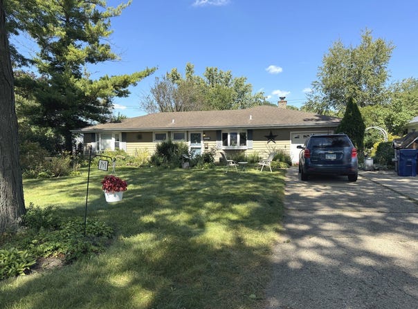 603 Wakeman Avenue, Wheaton, IL 60187