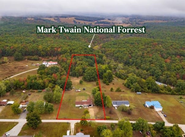 12253 Nodaway Lane, Plato, MO 65552