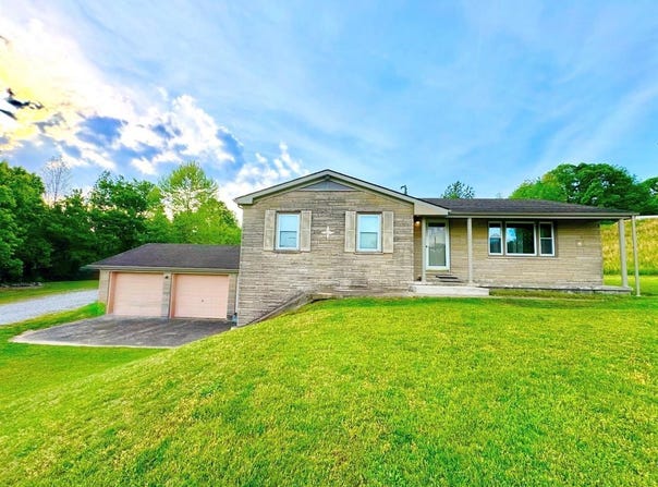 6236 State Route 176, Drakesboro, KY 42337