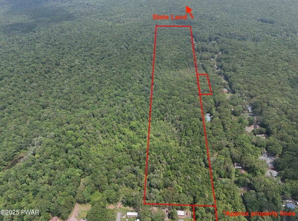142 E Balsam Road, Greentown, PA 18426