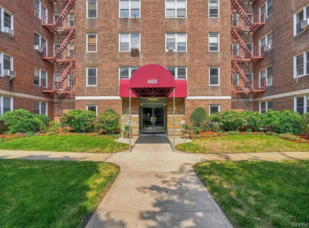 485 Bronx River Road, Yonkers, NY 10704