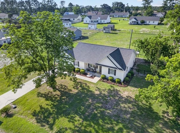 42 Summertree, Douglas, GA 31535