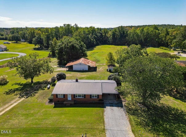246 Railroad Road, Benson, NC 27504