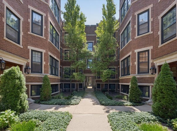 632 Sheridan Square, Evanston, IL 60202