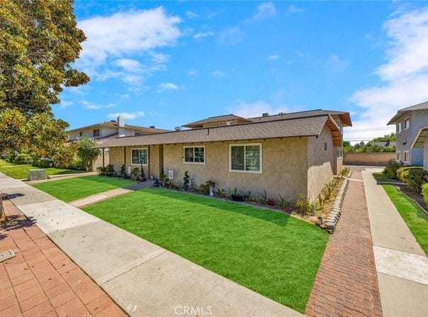 2808 Santiago Road, Fullerton, CA 92835