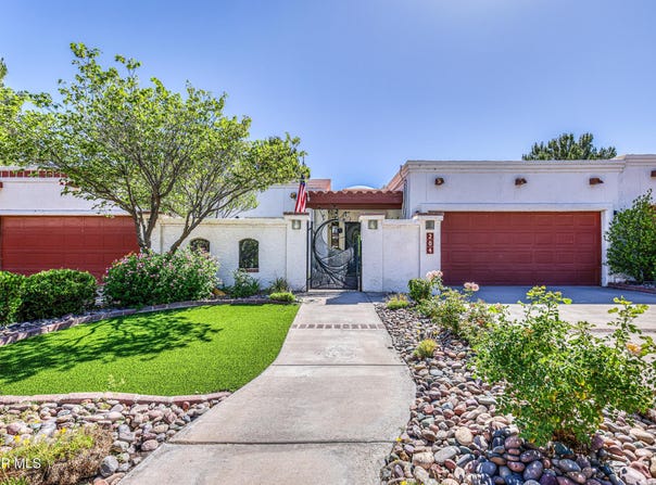 204 Casas Bella Lane, Santa Teresa, NM 88008