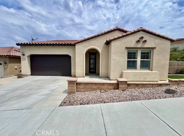 24280 Crestley Drive, Corona, CA 92883