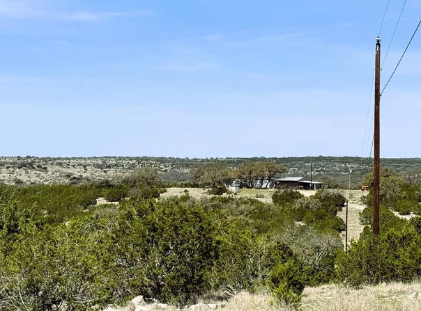 4142 KC 2612, Junction, TX 76849