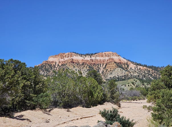 1910 W Bryce Way, Tropic, UT 84776
