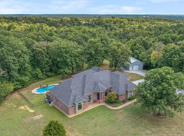 12912 Moore Lane, Gravette, AR 72736
