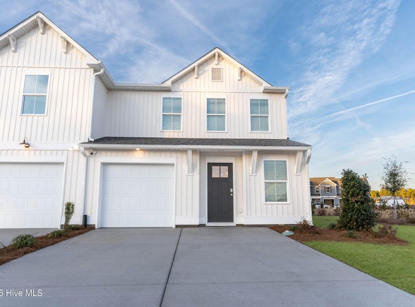 21 W Creamery Way, Hampstead, NC 28443