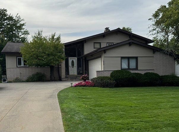 1866 ALDERSGATE DRIVE, LYNDHURST, OH 44124