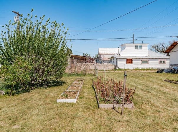 407 W Main St, St. Anthony, ID 83445