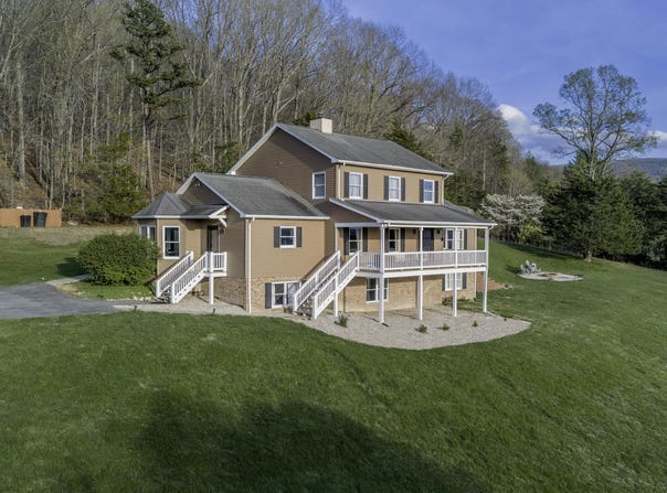 377 Rattler Rd, Vesuvius, VA 24483