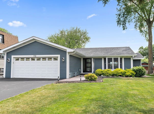 715 Monterrey Terrace, McHenry, IL 60050