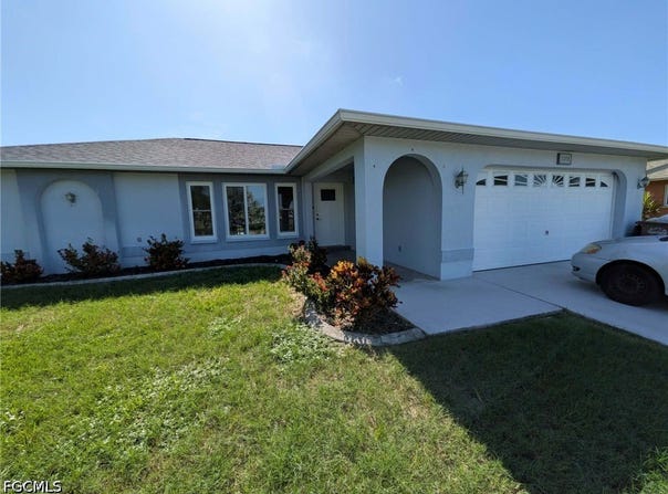 5019 Chiquita Boulevard S, Cape Coral, FL 33914