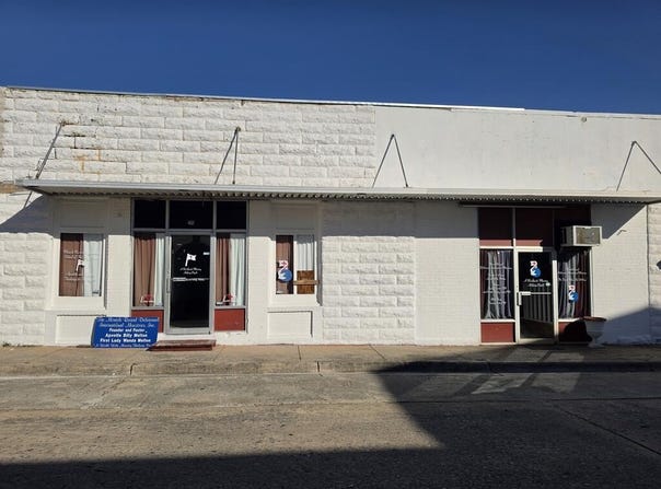 208,210 S Jefferson St, Nashville, GA 31639