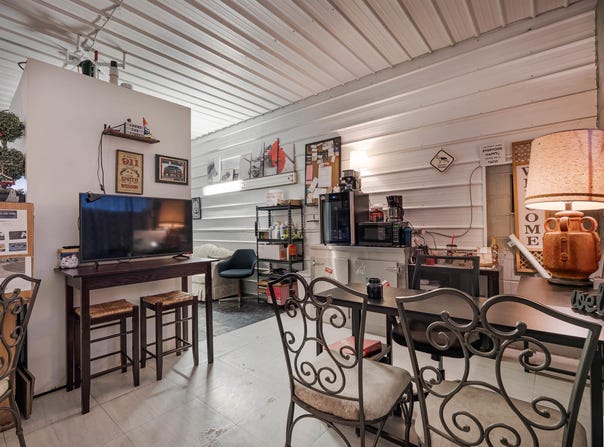 306 W Front Street, La Monte, MO 65337