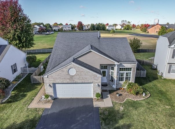 2107 Ashbrook Court, Plainfield, IL 60586