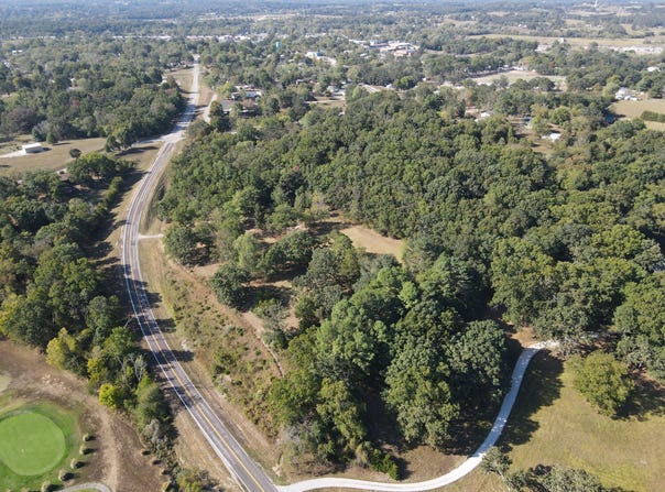 1747 State Route 137, Willow Springs, MO 65793