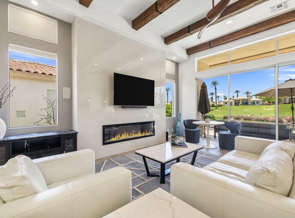 513 Falcon View Circle, Palm Desert, CA 92211