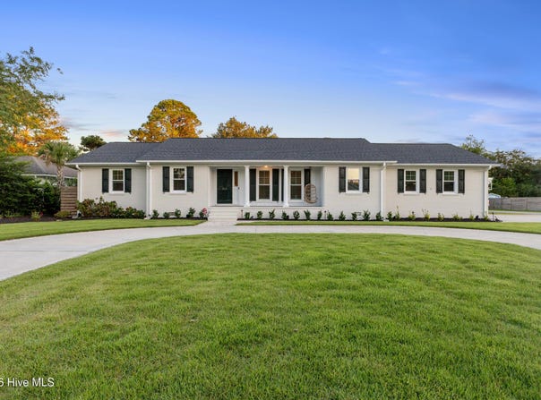 310 Bretonshire Road, Wilmington, NC 28405