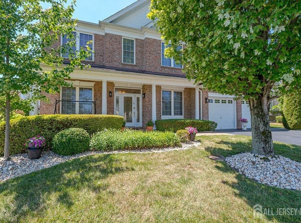118 Turnberry Drive, Monroe, NJ 08831