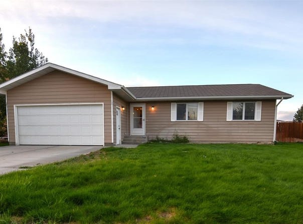 115 E 7th, Powell, WY 82435