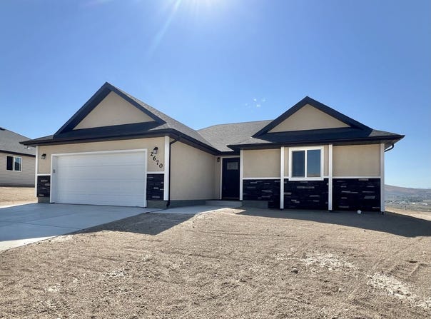 565 Blackstone Drive, Spring Creek, NV 89815