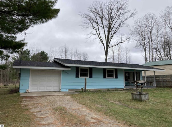 5240 Sumac Trail, Lupton, MI 48635