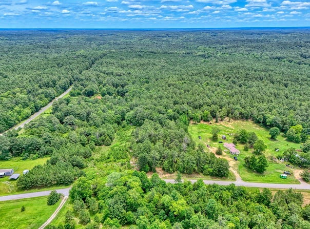 Stomp Springs Circle, Clinton, SC 29325