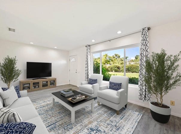 9469 Carlton Oaks Dr., Santee, CA 92071