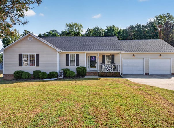 320 Grants Way, Four Oaks, NC 27524