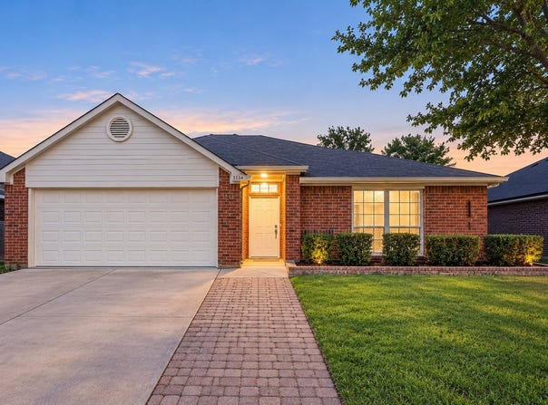 3534 Mojave Drive, Dallas, TX 75241
