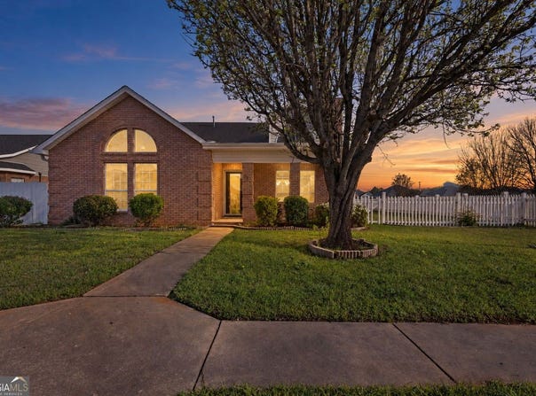87 Park Lane, Warner Robins, GA 31093