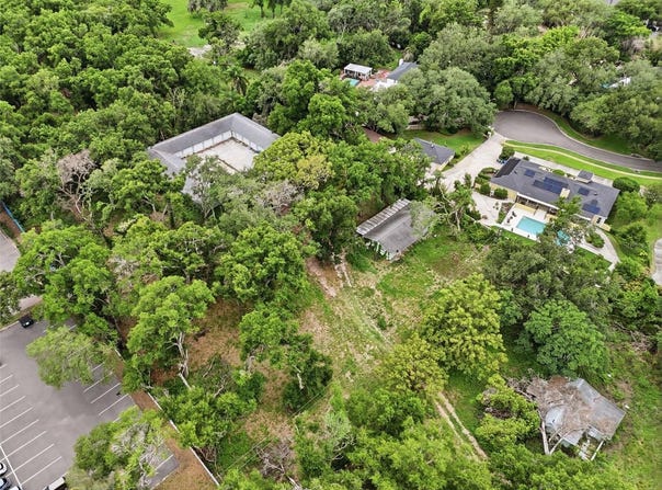 832 S PARSONS Avenue, BRANDON, FL 33511