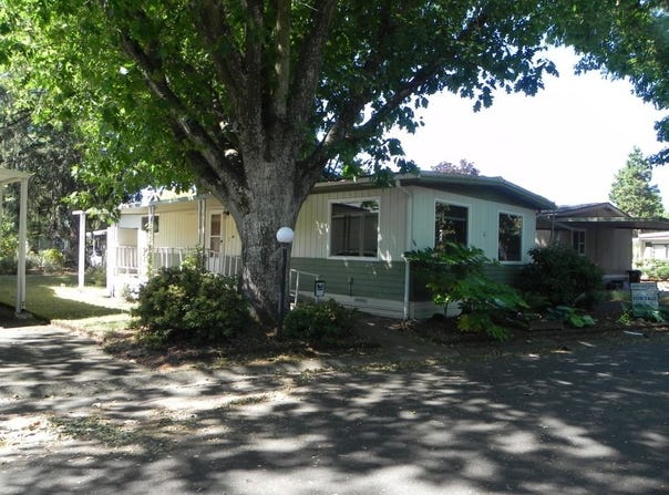 1475 Green Acres Rd, Eugene, OR 97408