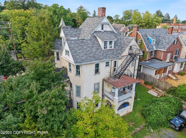 212 N 7th Street, Stroudsburg, PA 18360