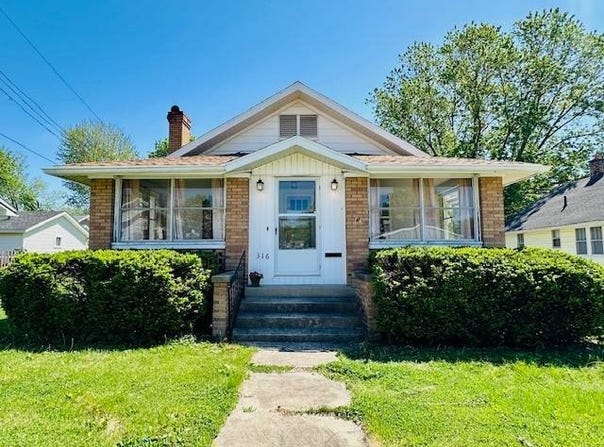 316 N Howard St., Robinson, IL 62454