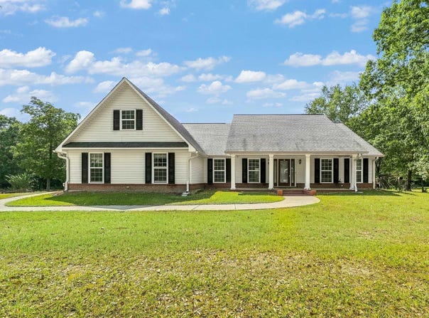 621 Crosstrails Road, De Queen, AR 71832