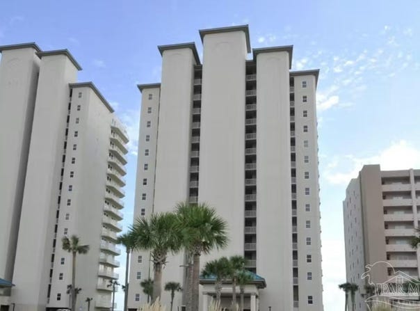 8573 Gulf Blvd, Navarre, FL 32566