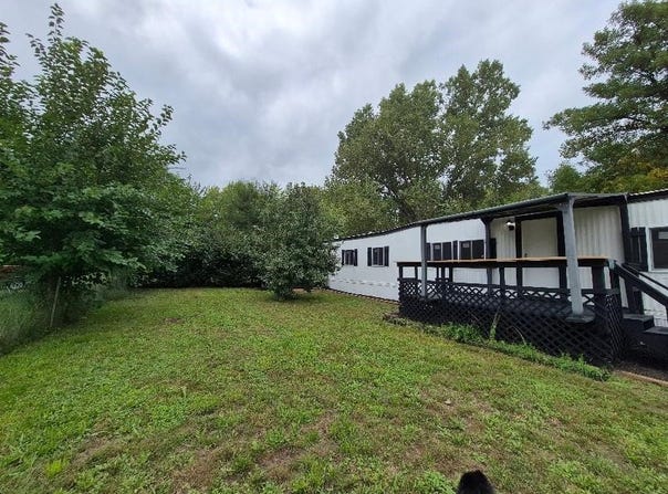 1405 Meadow View Road, Yankton, SD 57078