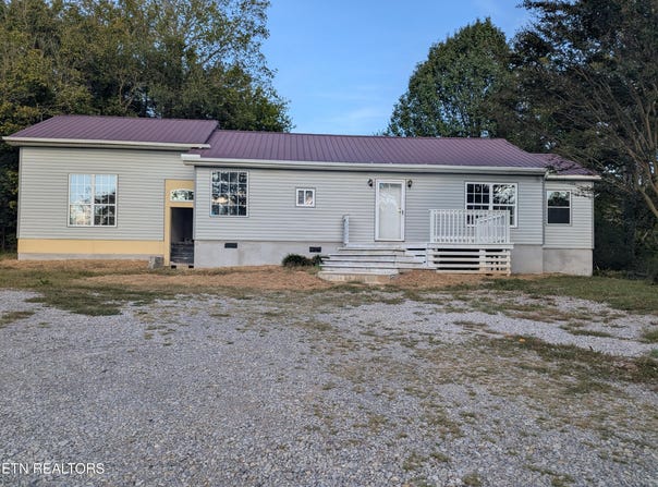 576 Highway 70, Lenoir City, TN 37771