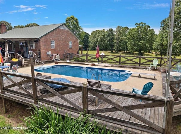 4655 Hwy 43, Camden, MS 39045