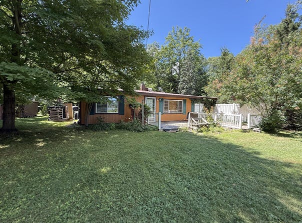 2591 Tonawanda Road, Grawn, MI 49637