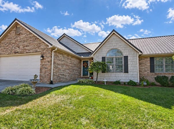 1048 Twelve Oaks Drive, Lawrenceburg, KY 40342