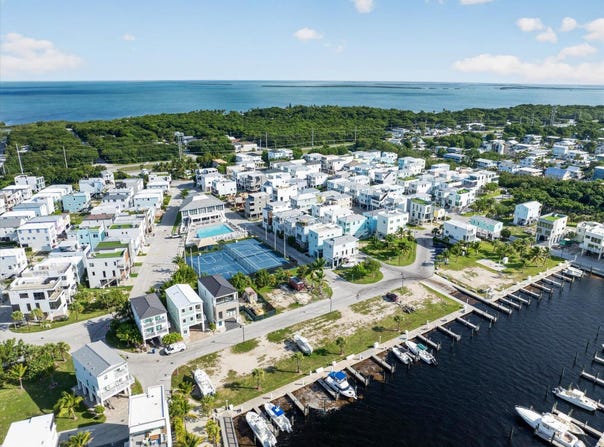 94825 Overseas Highway, Key Largo, FL 33037