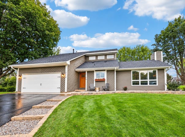 18064 84th Avenue N, Maple Grove, MN 55311